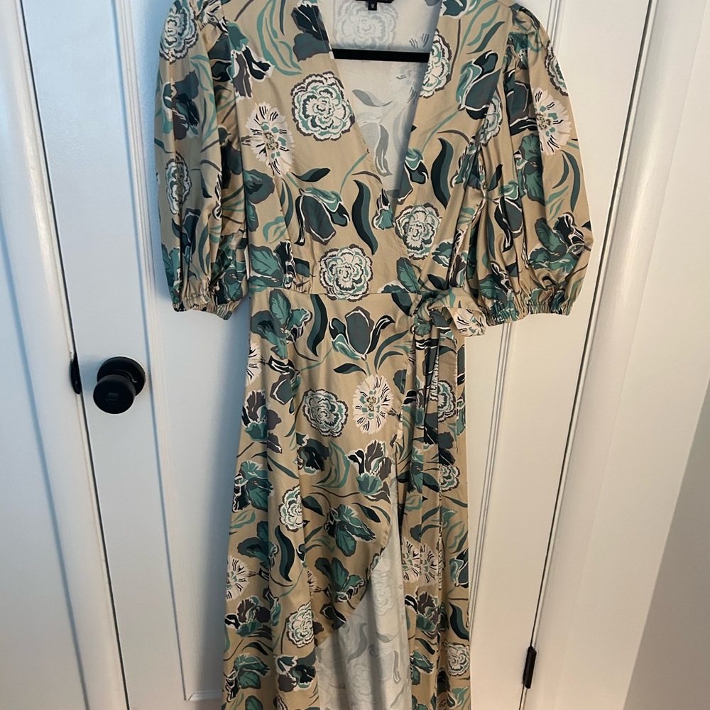 Green Asymmetrical Wrap Sundress with Puff Sleeves